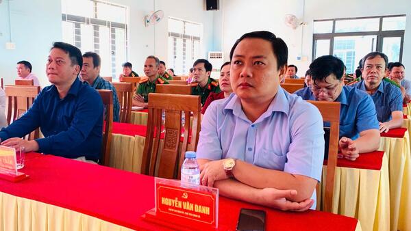 XÃ CÀ ĐAM THAM DỰ HỘI NGHỊ TOÀN QUỐC NGHIÊN CỨU, HỌC TẬP, QUÁN TRIỆT VÀ TRIỂN KHAI THỰC HIỆN NGHỊ QUYẾT HỘI NGHỊ LẦN THỨ TƯ BAN CHẤP HÀNH TRUNG ƯƠNG ĐẢNG KHÓA XIV